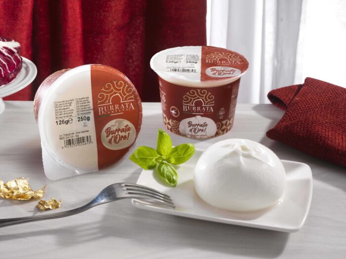 Burrata fresca in bicchiere